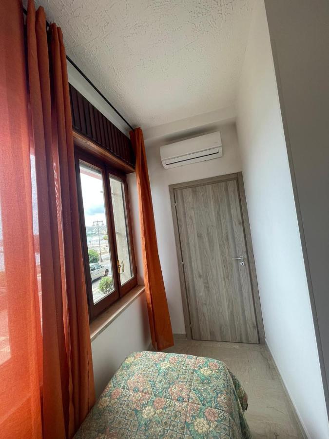 La Finestra Sul Mare B&B Crotone Eksteriør bilde