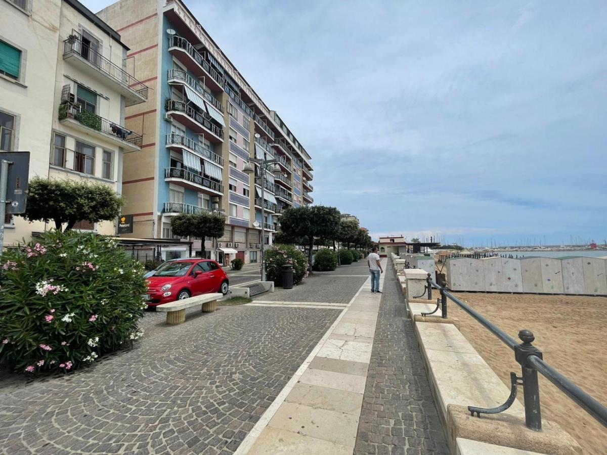 La Finestra Sul Mare B&B Crotone Eksteriør bilde