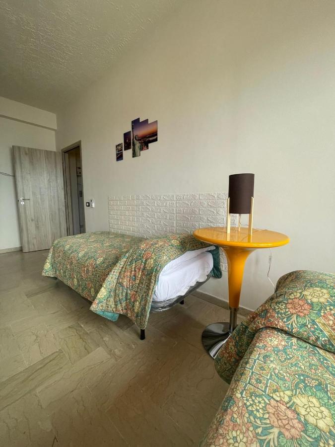 La Finestra Sul Mare B&B Crotone Eksteriør bilde