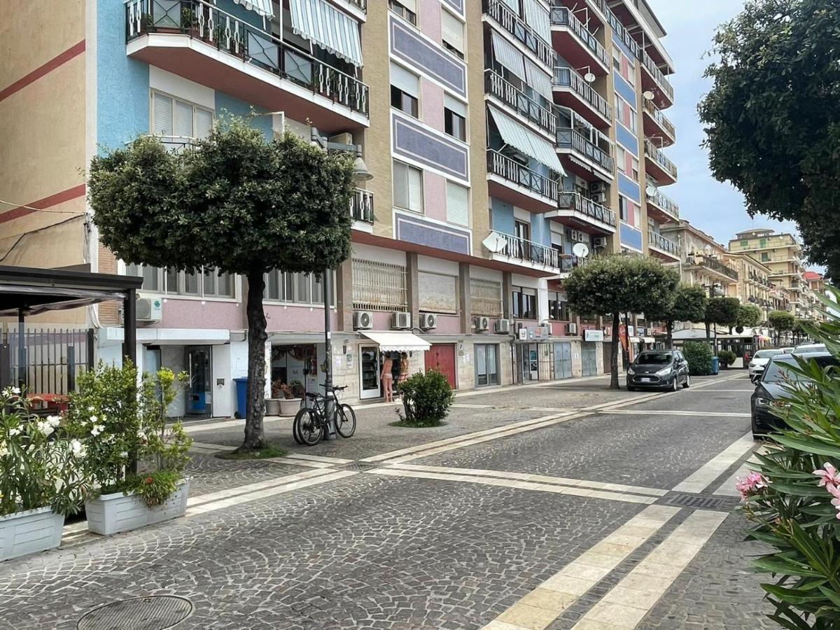 La Finestra Sul Mare B&B Crotone Eksteriør bilde