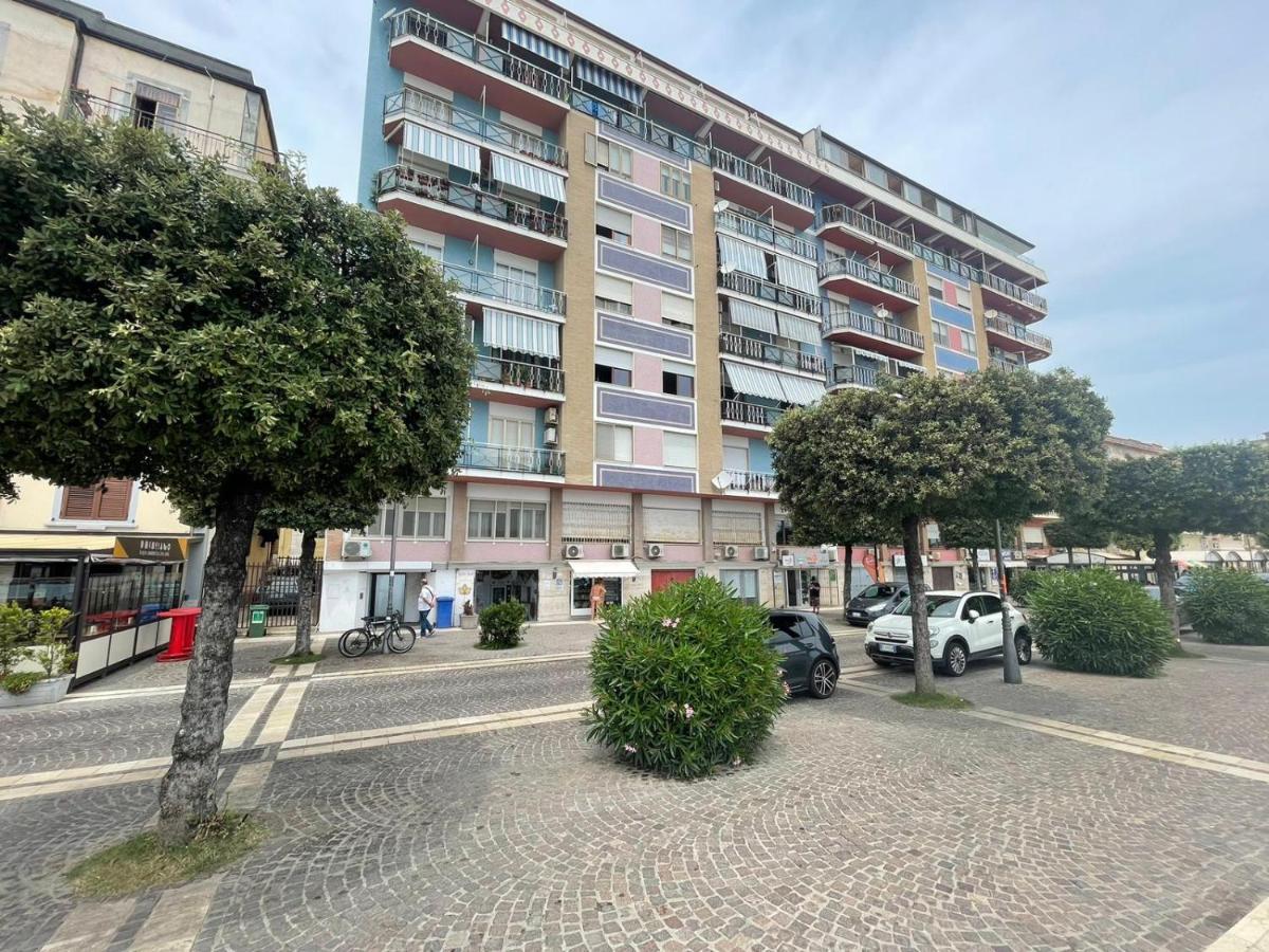 La Finestra Sul Mare B&B Crotone Eksteriør bilde
